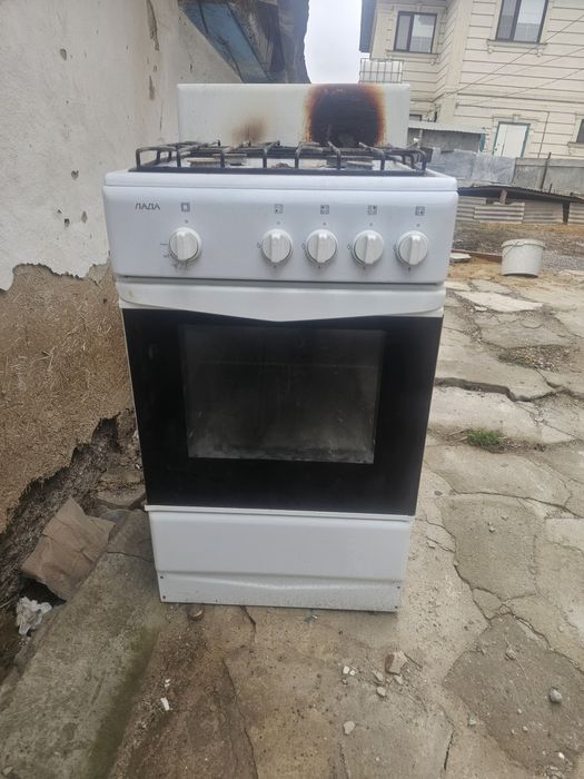 Продам газовую плиту и стиральную машинку