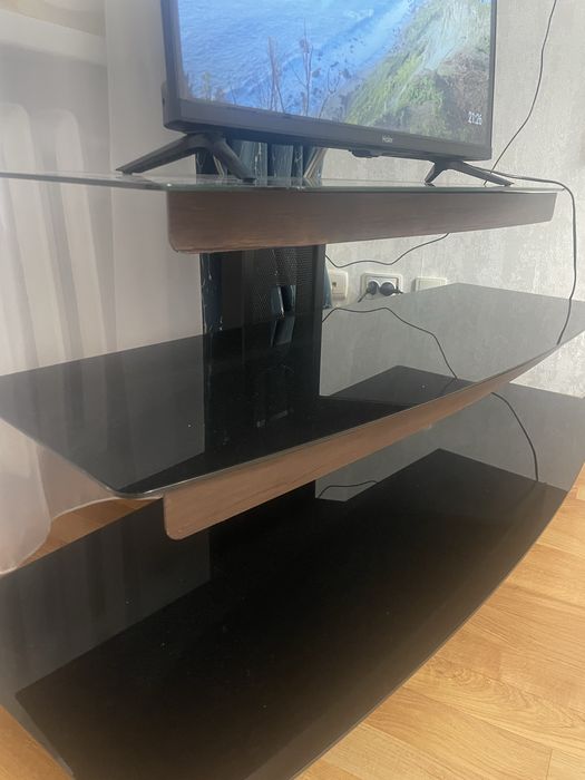 Подставка под телевизор