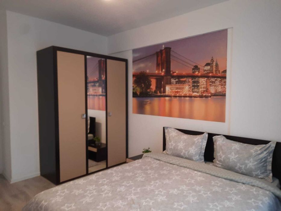Cazare apartament 2 camere Militari decomandat