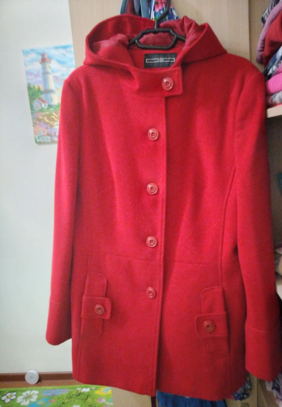 Пальто сиреневое и красное