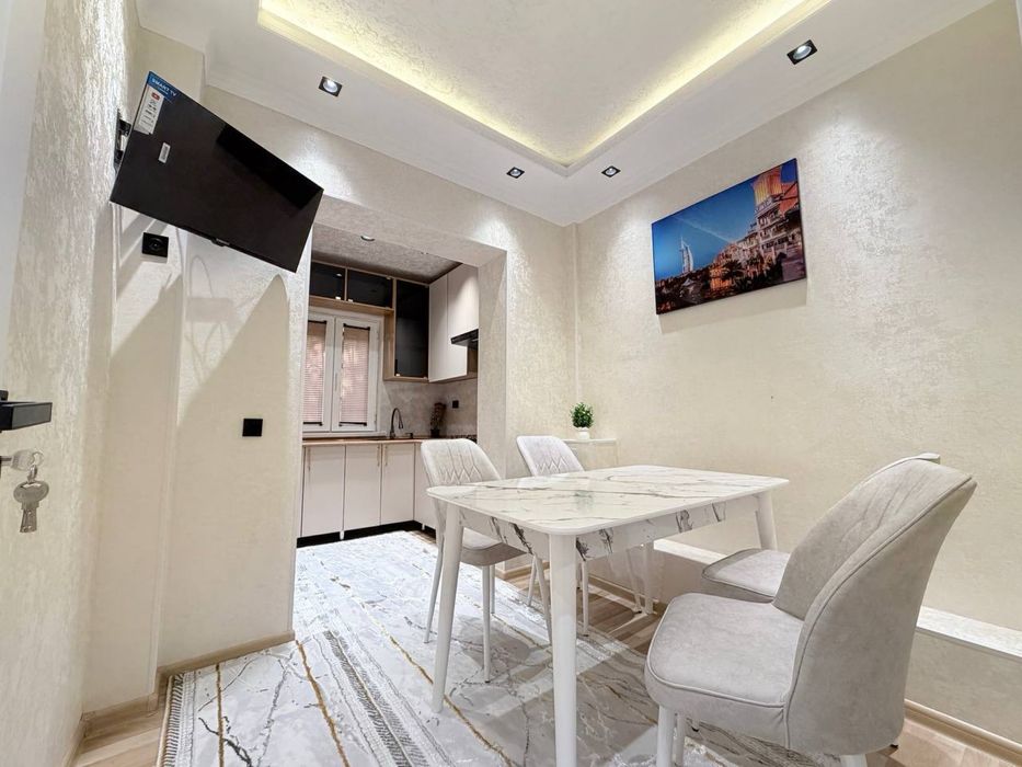 Срочно продаётся квартир Мирзо Улугбек  метро