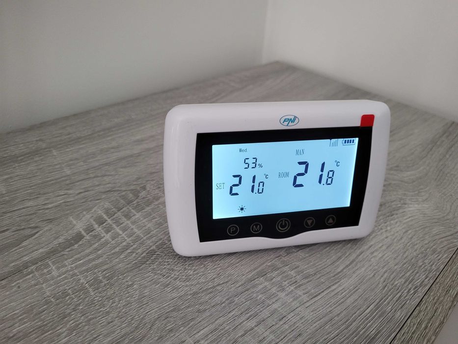 Termostat inteligent PNI CT36 cu WiFi controlabil prin aplicatie