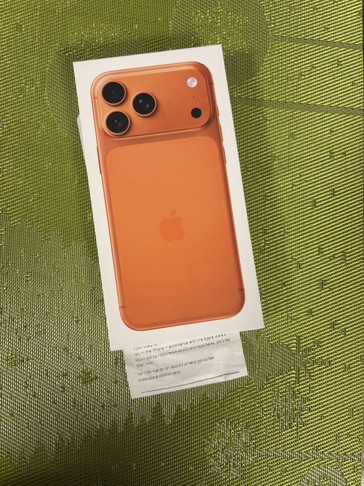 Vand iPhone 17 Pro Max 256GB  e sim