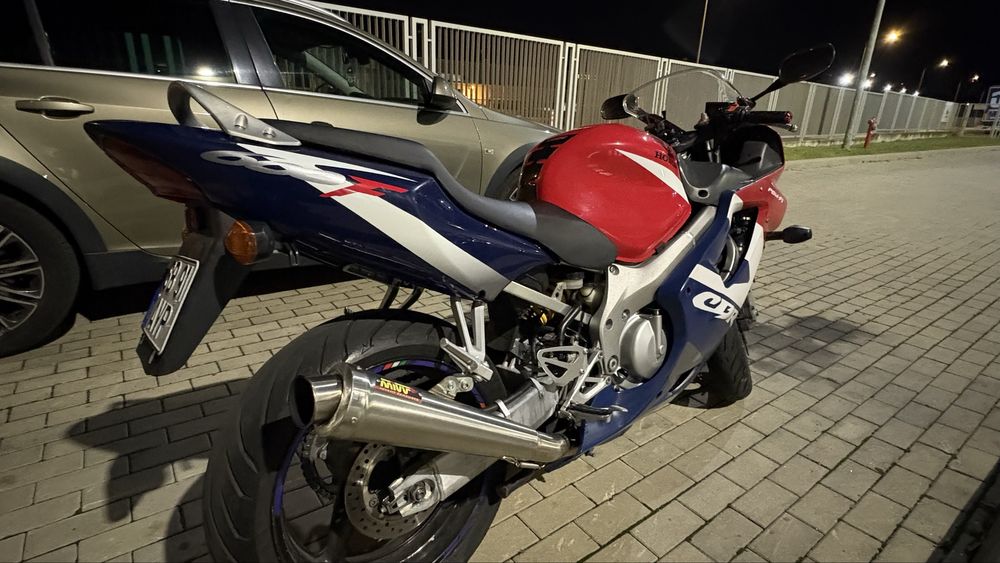 Vand cbr f4i 2001
