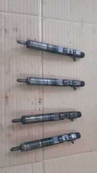 Set injectoare Dacia Logan 1 1.5 dci euro 5 cod 166000897R