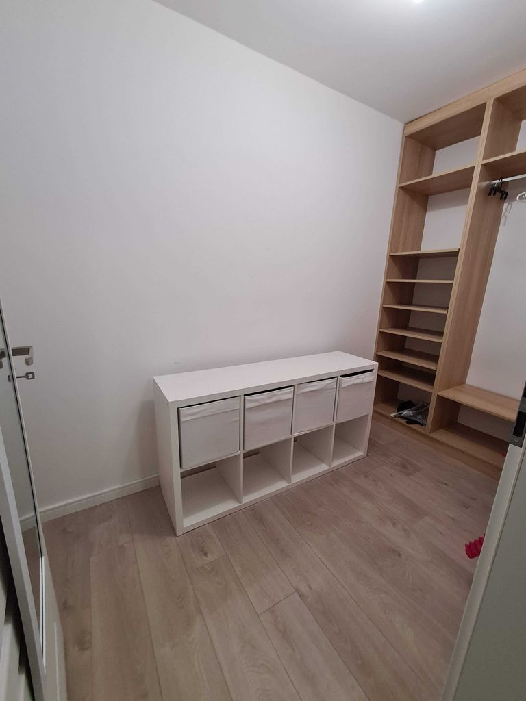 Дава се под наем Двустаен апартамент в Варна, Бриз - 84 кв.м за 600 € - Снимка #9