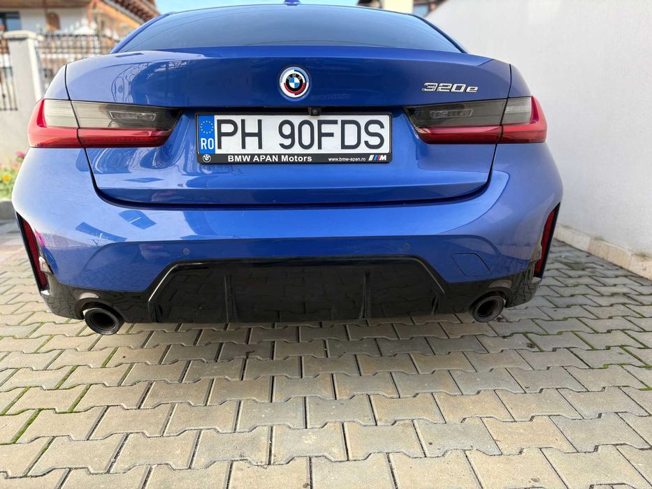 BMW Seria 3, 320E (benzina+electric) unic proprietar in garantie