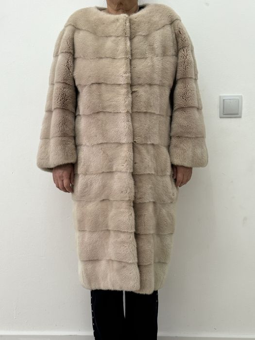 Женская норковая шуба