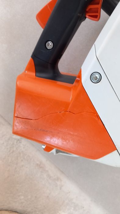 Drujba electrica baterie stihl msa 220 tc carcasa crapata