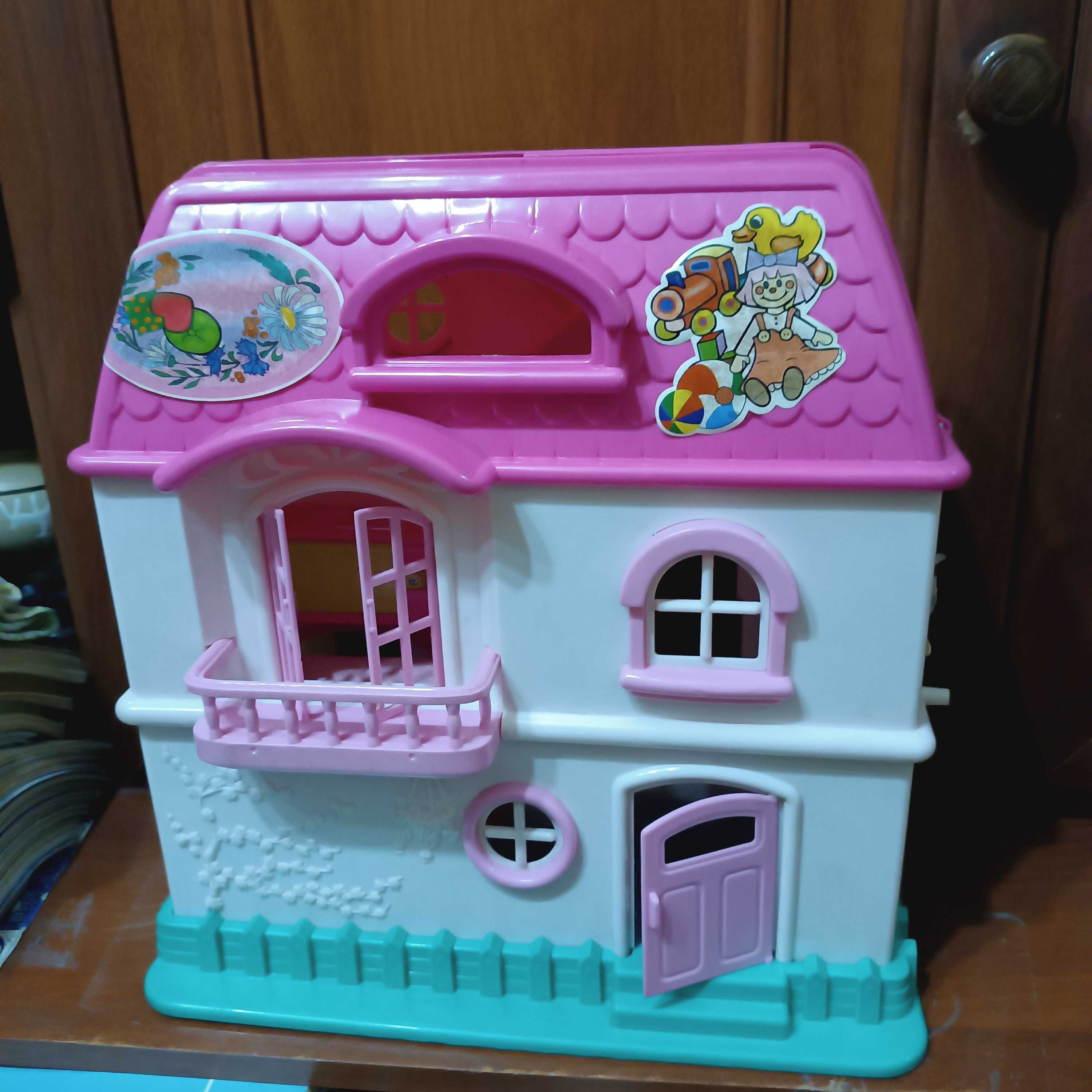 Продам кукольным домик