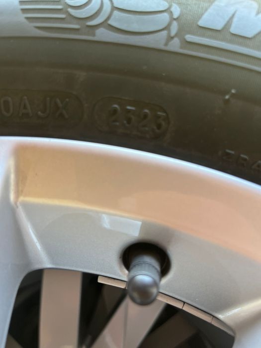 Jante 16 Vw Passat Touran echipate iarna 215 60 16 Michelin