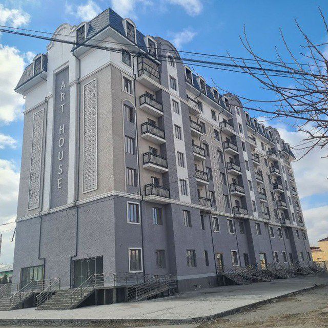 Urganch shaxar 2 xonali kvartira 67kvm²