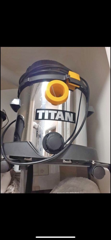 Aspirator TITAN 1600w