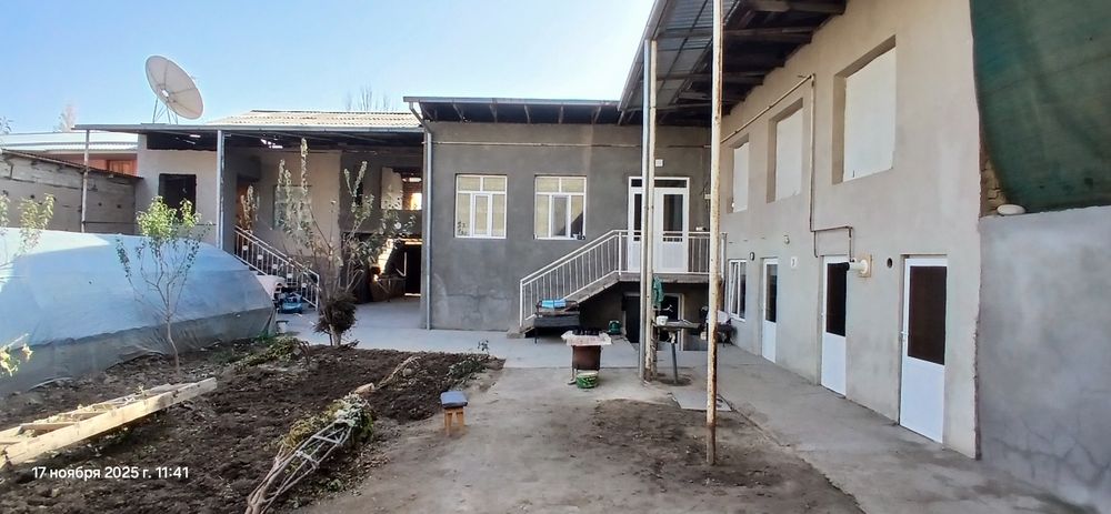 Majnuntol mahallasida 6 sotix uy sotiladi