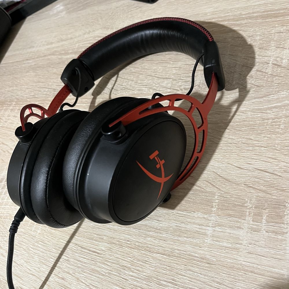 Продам наушники HyperX cloud alpha S (нюансы в лс)