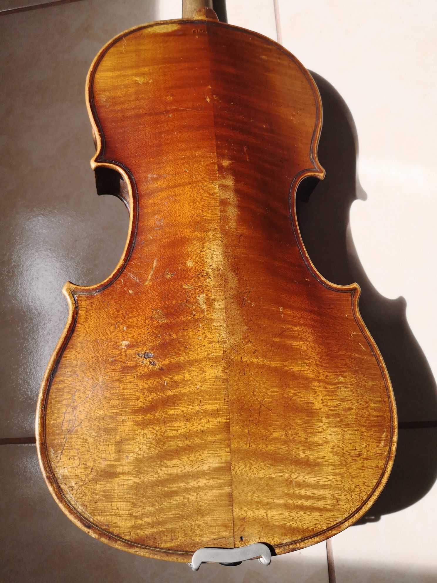 Vand vioara veche model Stradivari