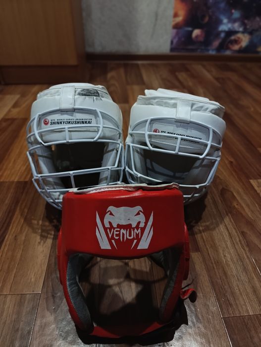 продам кимоно и защитный комплект для единоборств