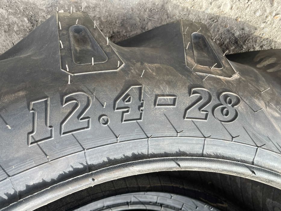 bkt cauciucuri noi 12.4-28 tractor spate 8PR livrare tractor SAME