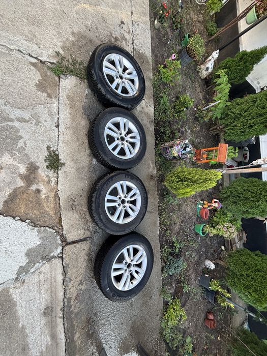 Jante Tiguan 215/65/16 Anvelope Iarna Michelin