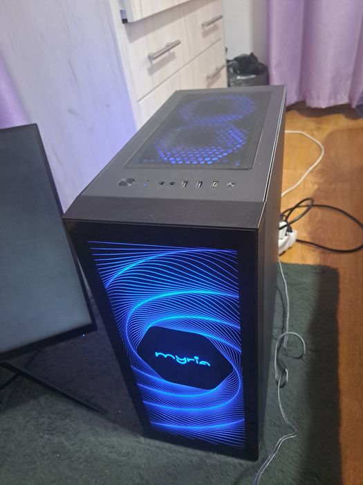 Vând desktop gaming
