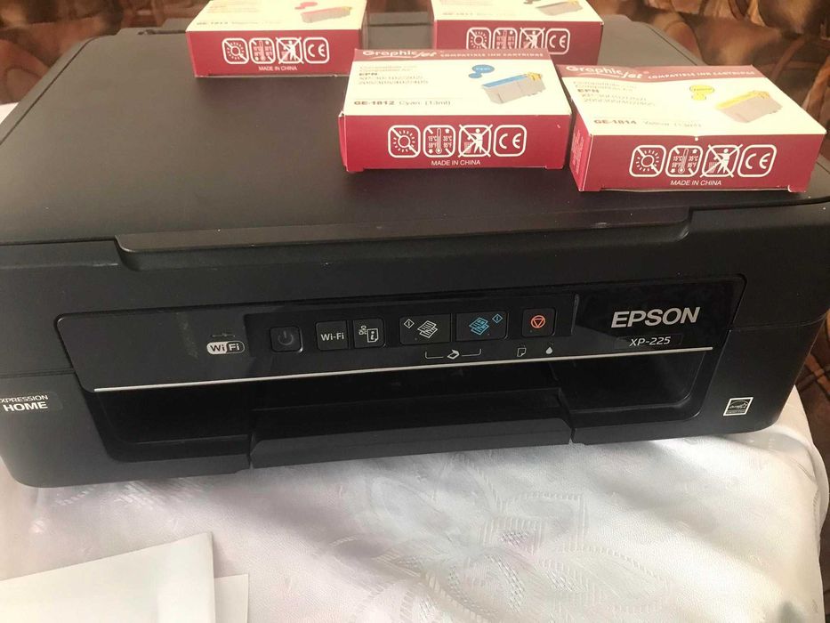 Принтер Epson XP-225 на части + к-т мастилници