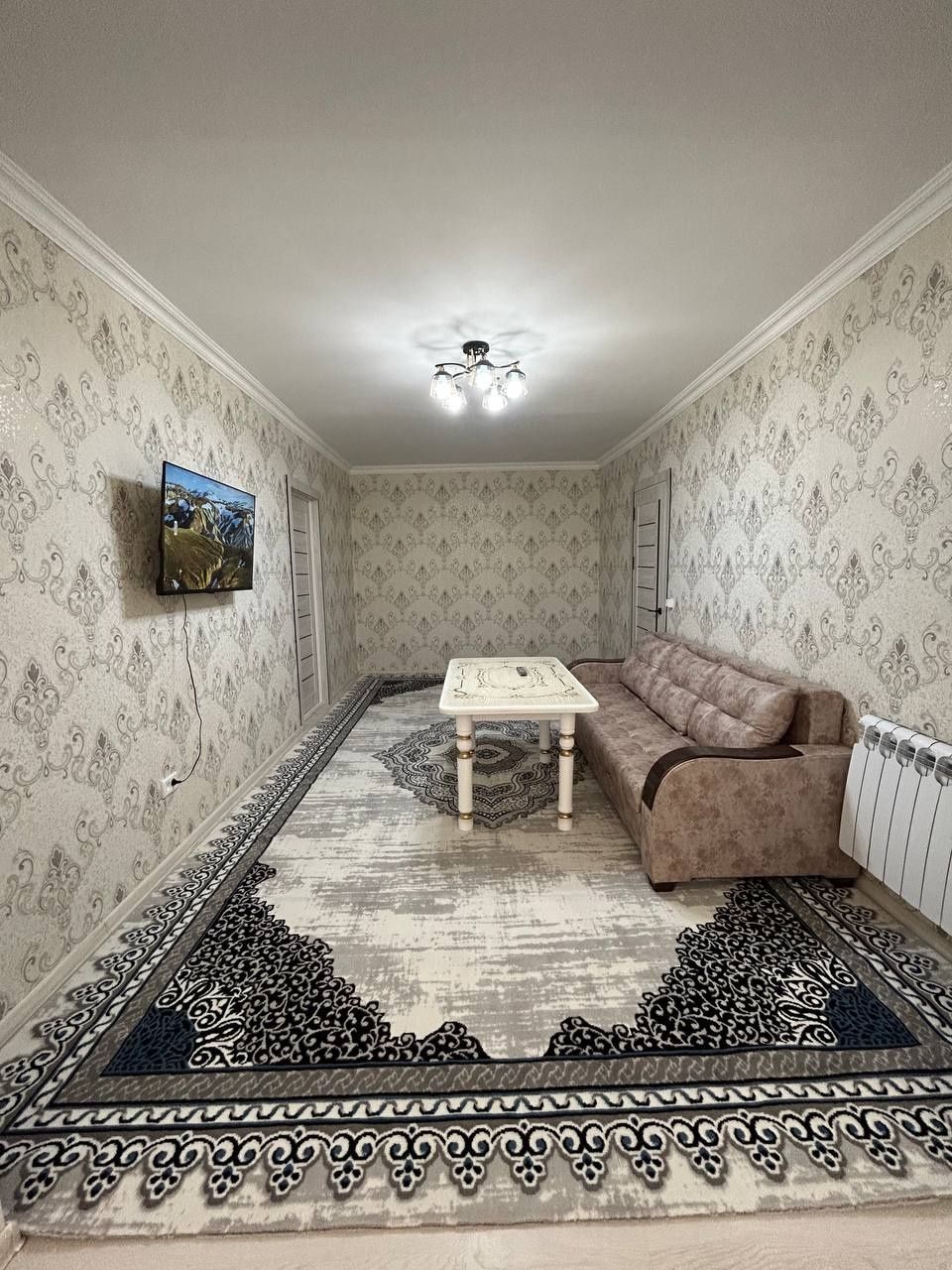 2honalik 2qavatda gorgazda, patir tovuk oldida sotiladi
