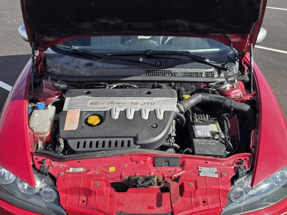 Alfa Romeo 147 Black Line 1.9 JTDm 120 - на части