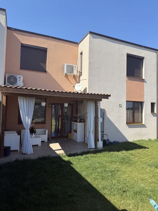 Închiriez casă în Săcălaz