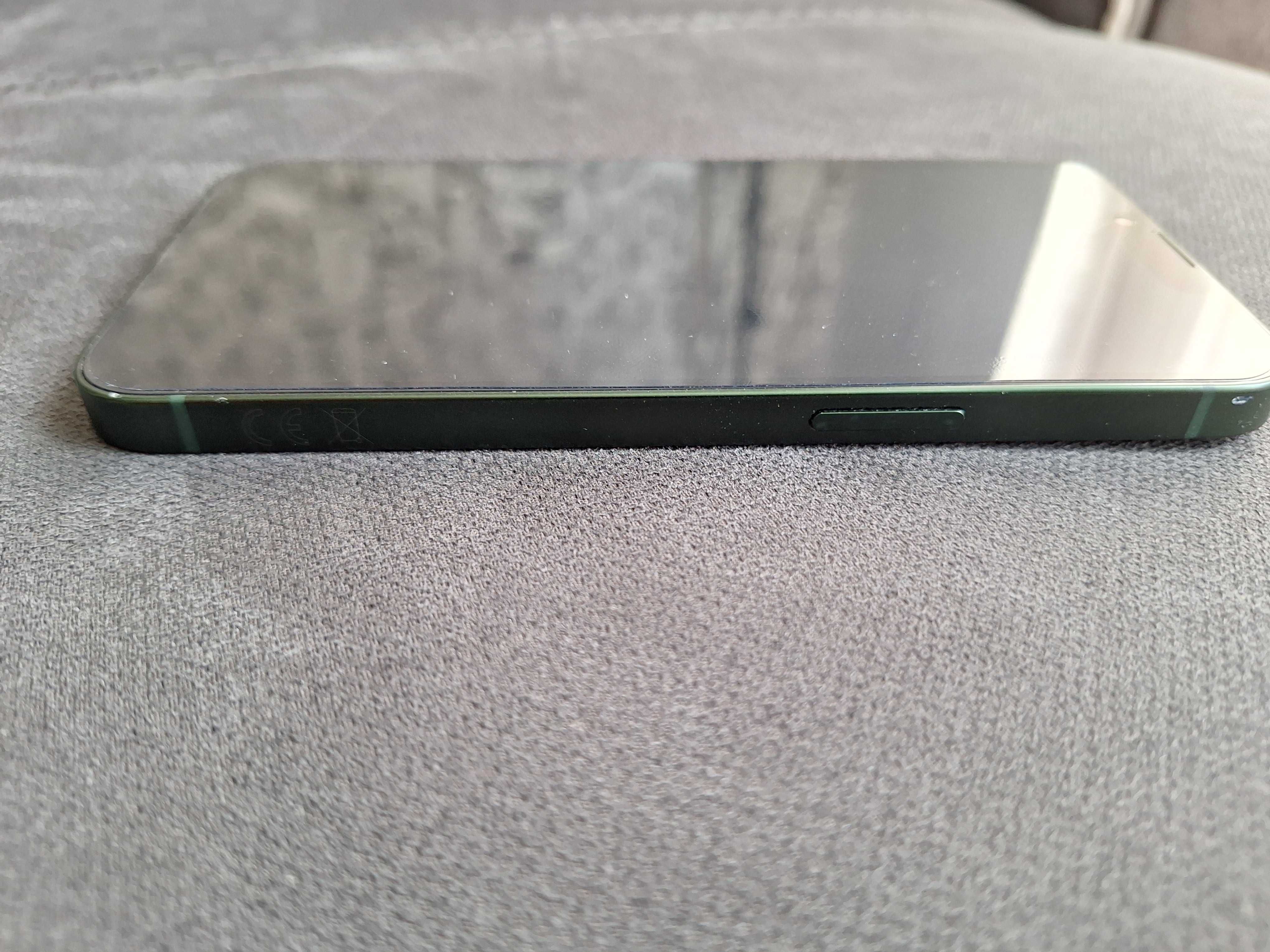Продавам iPhone 13 128gb
