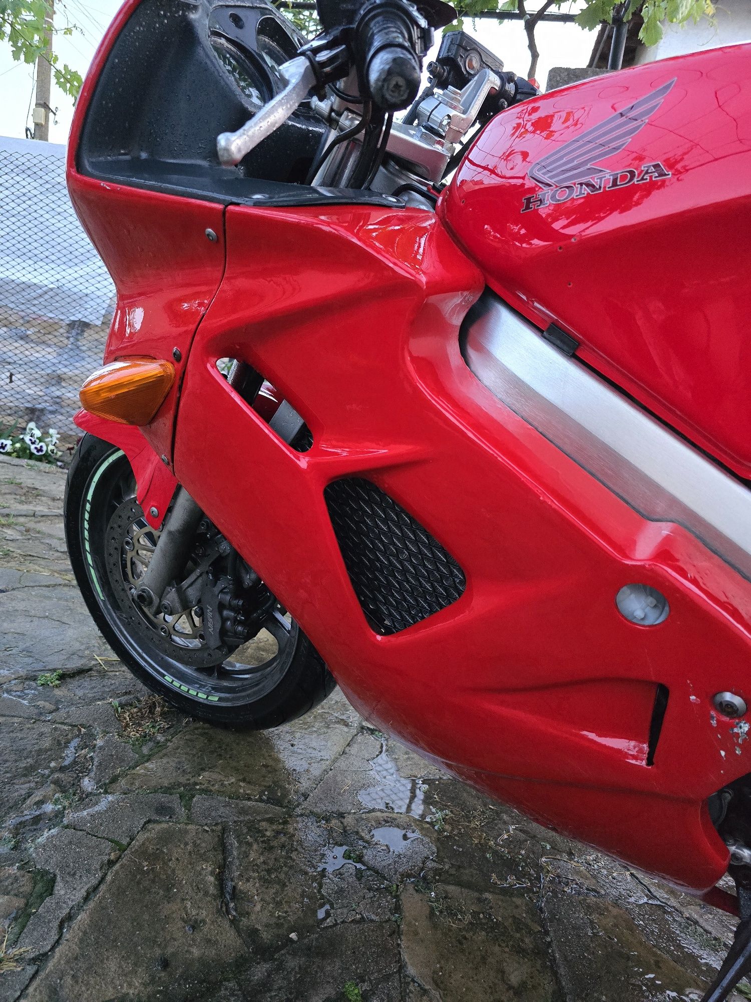 Honda vfr800r 2001