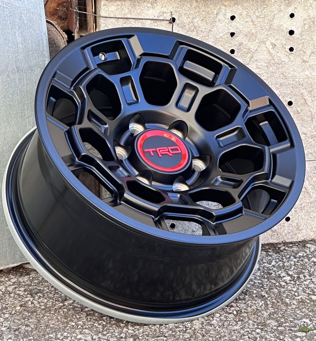 Off Road Джанти 17 “ цола 6х139.7 чисто нови Toyota Mitsubishi Ranger