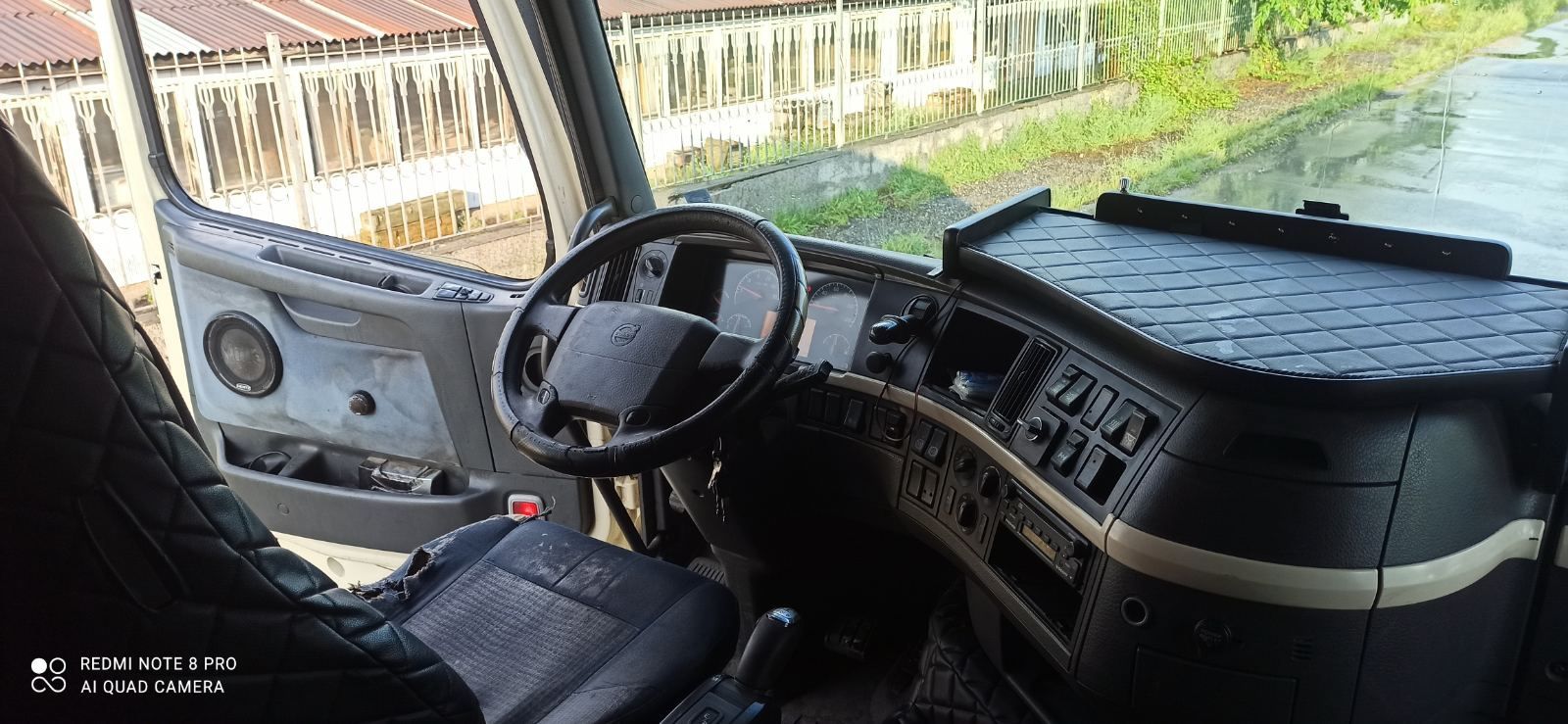 Продавам влекач Volvo 480