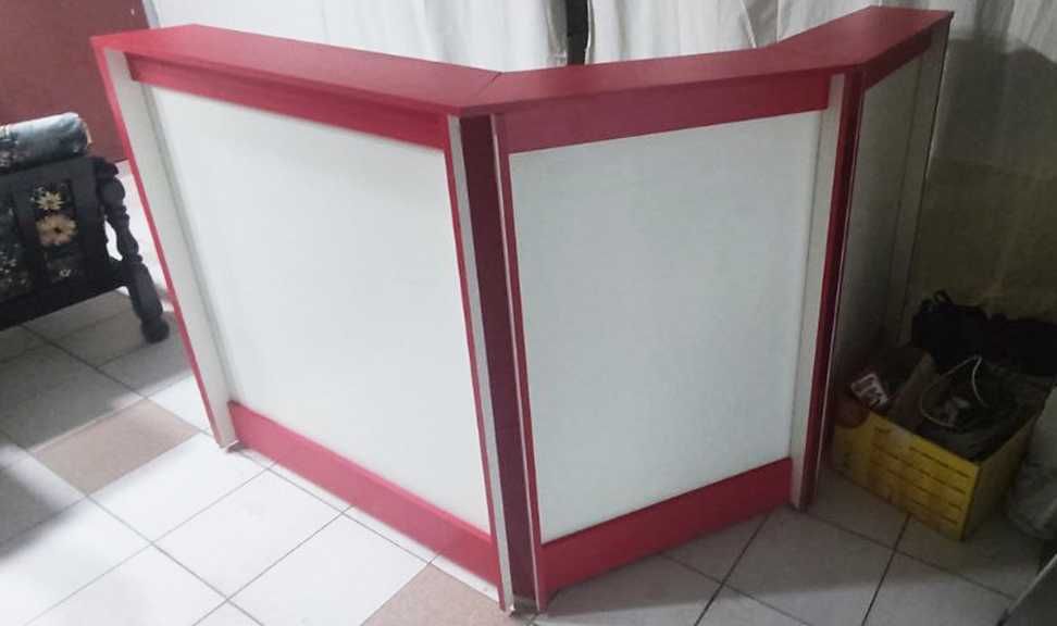 Ресепшн (сделан добротно)