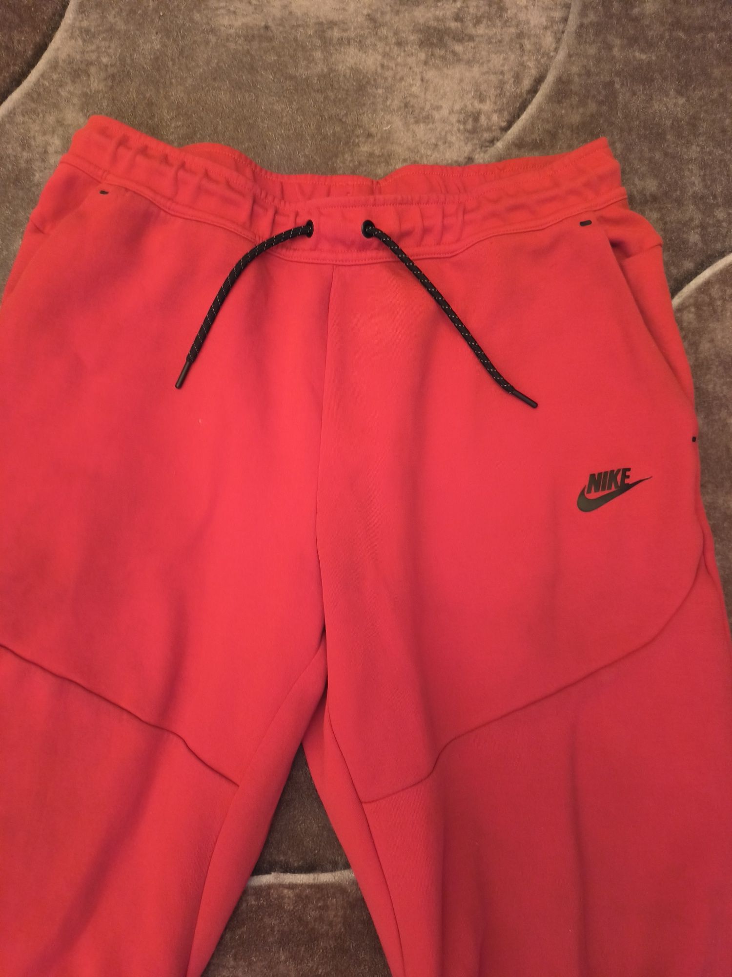 Nike Tech Fleece долнище L размер