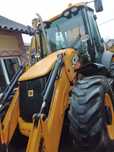 De închiriat buldoexcavator