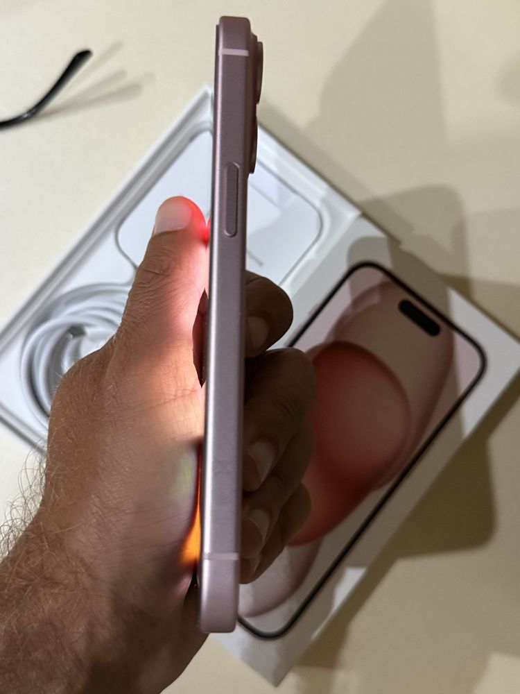 iPhone 15 Pink 128GB. Нов. 100%. Гаранция