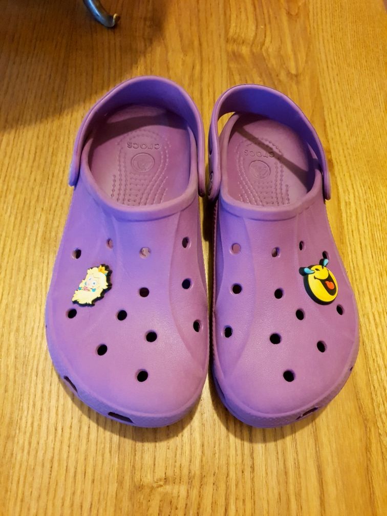 Papuci Crocs J3 35