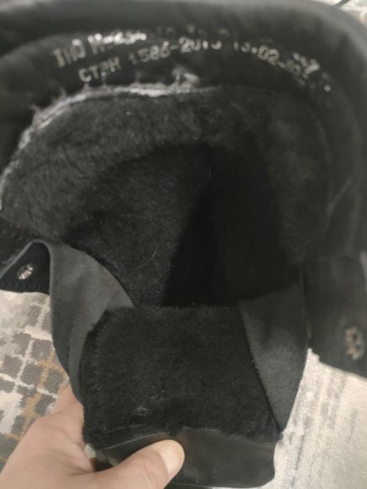 Продам берцы зимние