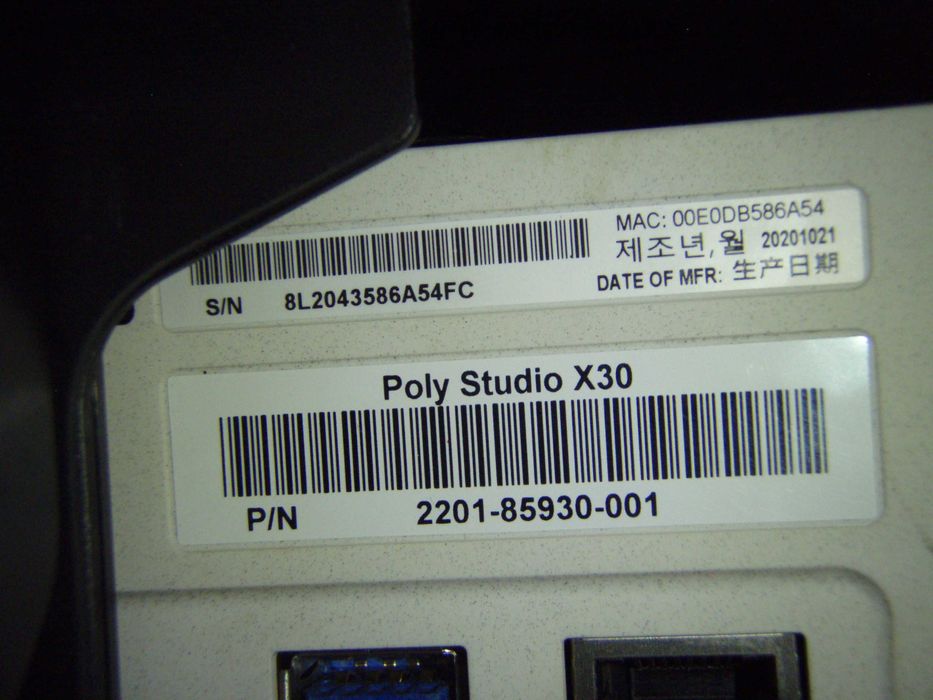 Sistem audio-video conferinta Poly studio X30