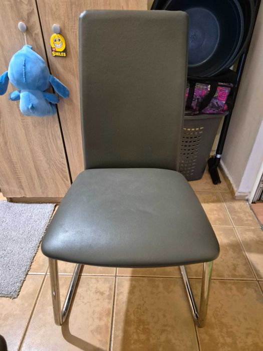 Кухненски столове 4бр.