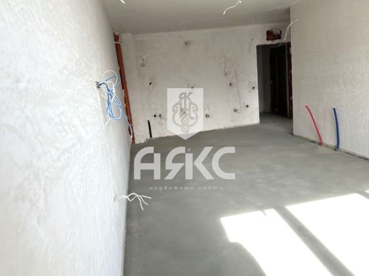 Двустаен апартамент в кв. Малинова Долина пред АКТ 15