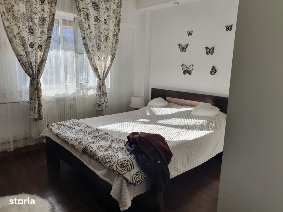 Piata M Viteazu, ap. 2 cam, et 1, mobilat, 370 euro