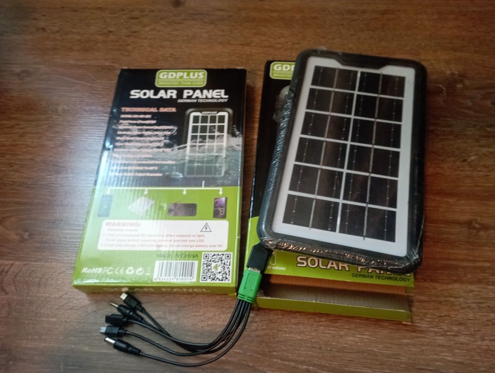 Panou solar de încărcare gadget-uri