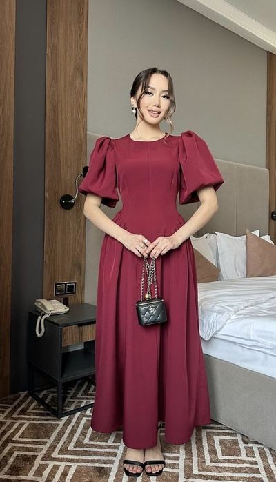 Платье новое. Цена 9000