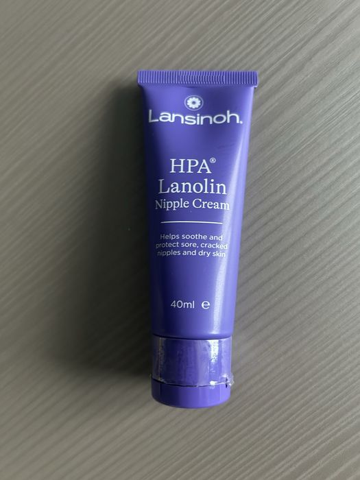 Продавам крем за зърна Lansinoh