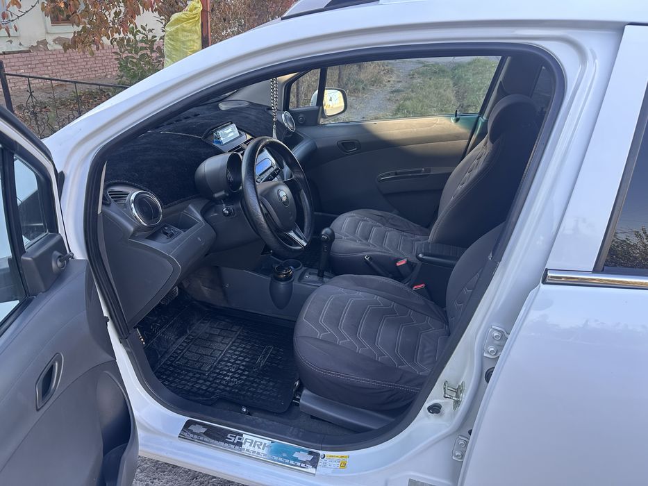 Спарк СОТИЛАДИ! 2015-йил. Автомат. Олиб сотарла безовта килмасин!