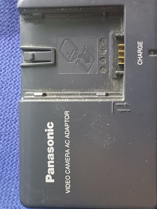 Incarcator baterii Panasonic VSK0651
Este testat

#8