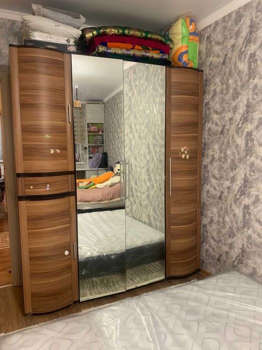 Продаю Шкаф 4х дверный