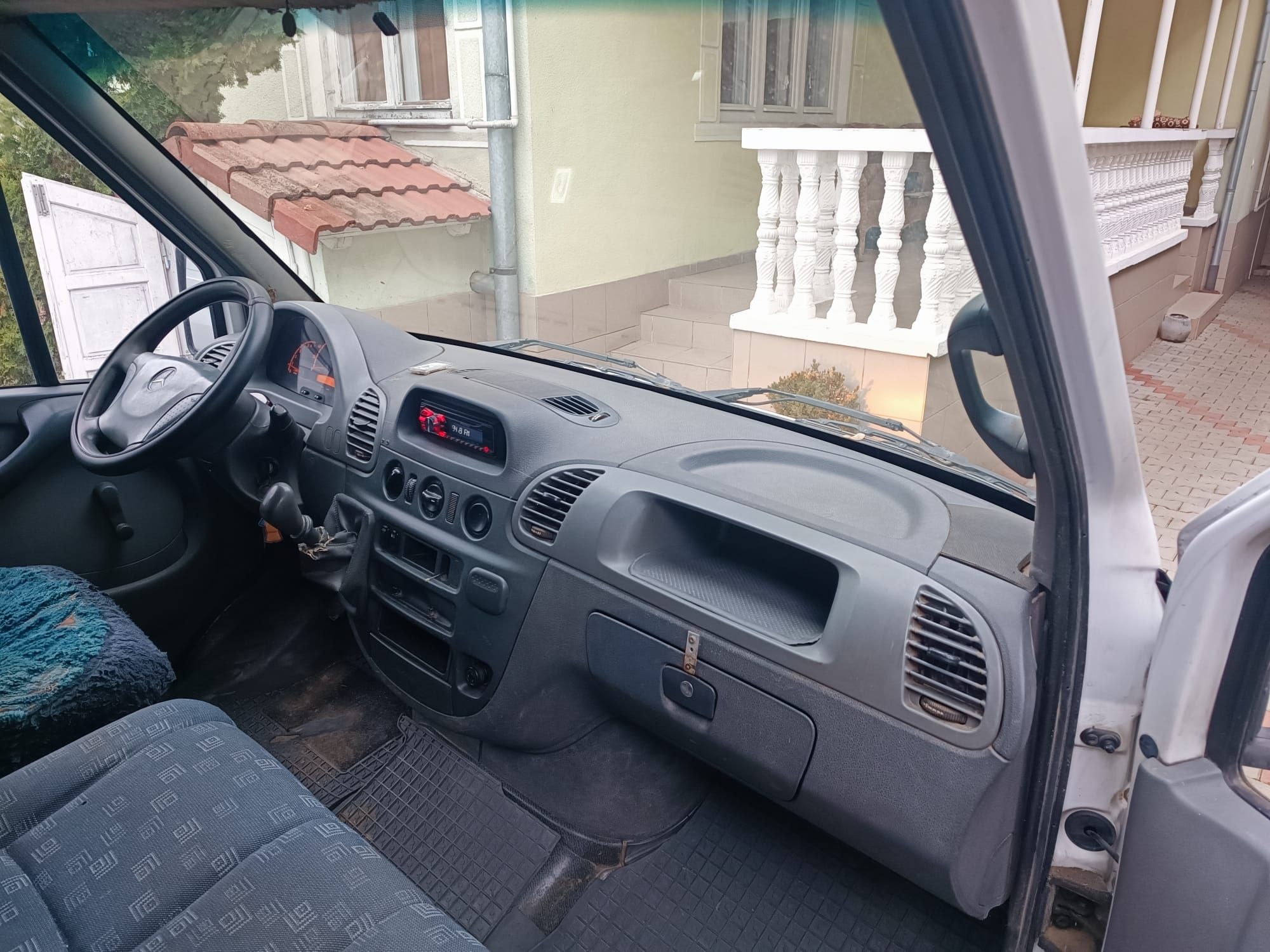 Vând Sprinter 311