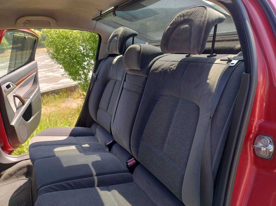 Peugeot 407 | Benzină | Automată | 2007 pentru reparat sau piese